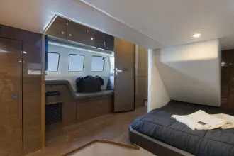 Thumbnail von Cruisers Yachts 45 Cantius