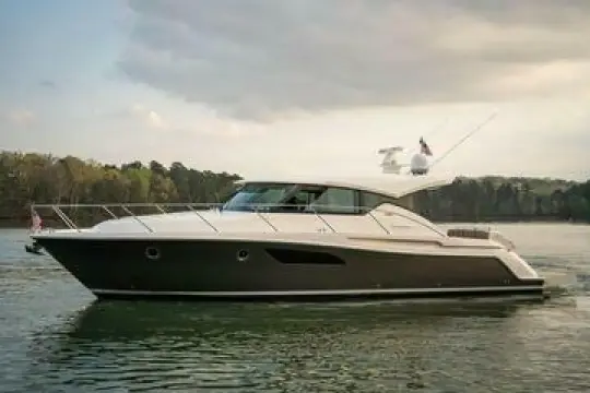 Tiara Yachts 44 Coupe NO AGENDA