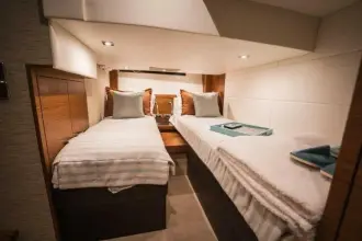 Thumbnail von Tiara Yachts 44 Coupe NO AGENDA