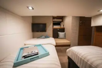 Thumbnail von Tiara Yachts 44 Coupe NO AGENDA