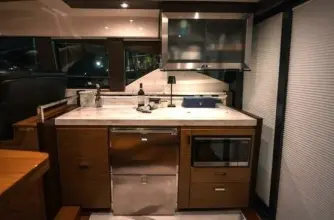 Thumbnail von Tiara Yachts 44 Coupe NO AGENDA