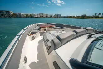 Thumbnail von Boston Whaler 420 Outrage PIPE DREAM