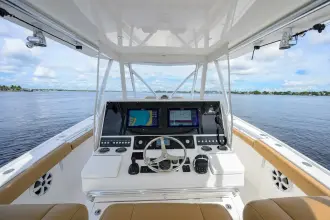 Thumbnail von Buddy Davis 42 Center Console Tales N Ales