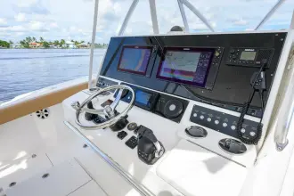 Thumbnail von Buddy Davis 42 Center Console Tales N Ales