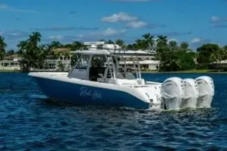 Thumbnail von Everglades 395 Center Console