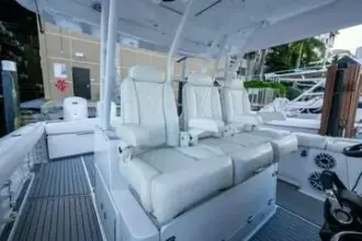 Thumbnail von Everglades 395 Center Console