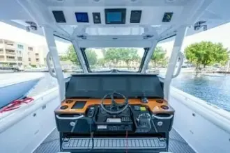 Thumbnail von Everglades 395 Center Console