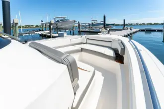 Thumbnail von Tiara Yachts 38 LS LA DOLCE VITA