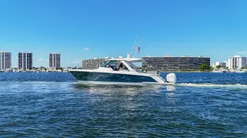 Thumbnail von Tiara Yachts 38 LS LA DOLCE VITA