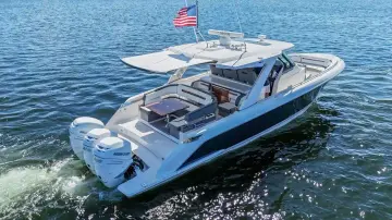 Thumbnail von Tiara Yachts 38 LS LA DOLCE VITA