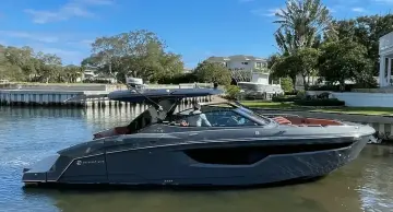 Cruisers Yachts 38 GLS