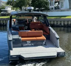 Thumbnail von Cruisers Yachts 38 GLS