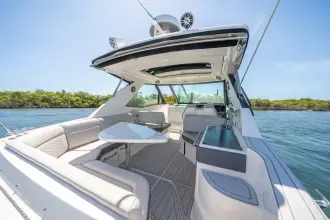 Thumbnail von Sea Ray 320 Sundancer