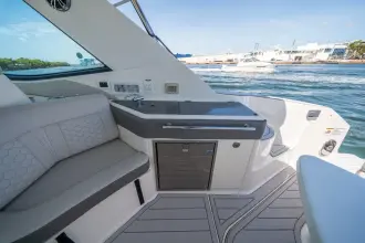 Thumbnail von Sea Ray 320 Sundancer