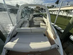 Thumbnail von Formula 330 Crossover Bowrider