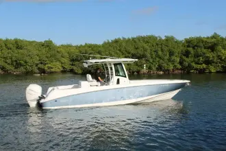 Thumbnail von Boston Whaler 320 Outrage Better Than Most
