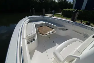 Thumbnail von Boston Whaler 320 Outrage Better Than Most