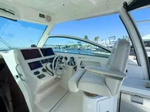 Thumbnail von Boston Whaler 315 Conquest PEARL