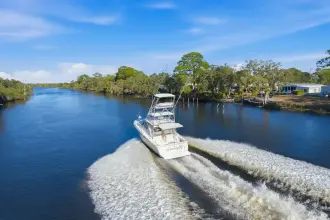 Thumbnail von Tiara Yachts 3100 Open Serenity