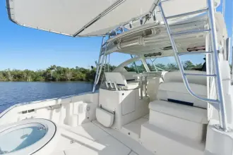 Thumbnail von Tiara Yachts 3100 Open Serenity
