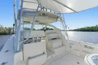 Thumbnail von Tiara Yachts 3100 Open Serenity