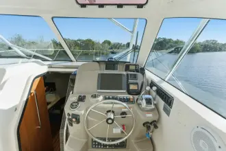 Thumbnail von Tiara Yachts 3100 Open Serenity