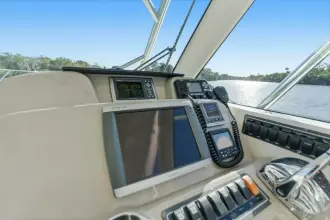 Thumbnail von Tiara Yachts 3100 Open Serenity