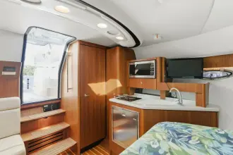 Thumbnail von Tiara Yachts 3100 Open Serenity