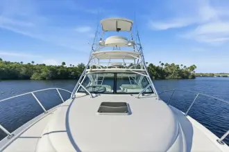 Thumbnail von Tiara Yachts 3100 Open Serenity