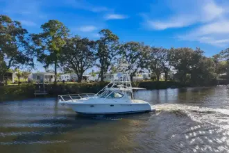 Thumbnail von Tiara Yachts 3100 Open Serenity