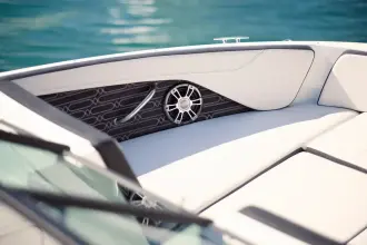 Thumbnail von Sea Ray SPX 210