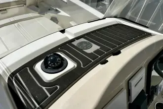 Thumbnail von Boston Whaler 250 Dauntless