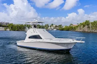 Luhrs 38 Convertible