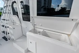 Thumbnail von Luhrs 38 Convertible