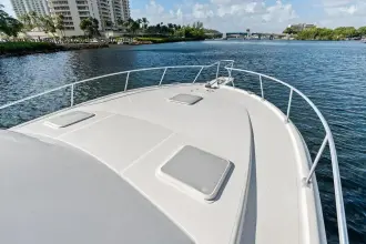 Thumbnail von Luhrs 38 Convertible
