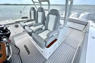 Thumbnail von Everglades 395 Center Console