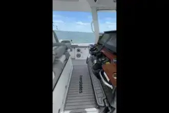 Thumbnail von Everglades 395 Center Console