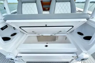 Thumbnail von Everglades 395 Center Console