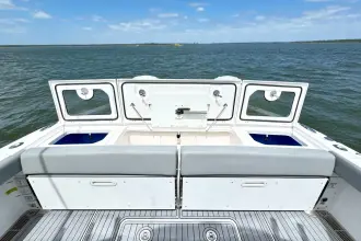 Thumbnail von Everglades 395 Center Console