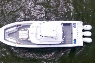 Thumbnail von Everglades 395 Center Console
