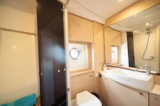 Thumbnail von Beneteau Monte Carlo 47 AQUA