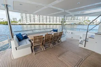 Thumbnail von Sunseeker 86 Yacht Aqua Vista