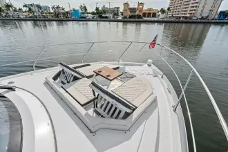Thumbnail von Cruisers Yachts 46 Cantius POSITIVE VIBES