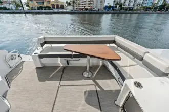 Thumbnail von Cruisers Yachts 46 Cantius POSITIVE VIBES