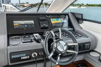 Thumbnail von Cruisers Yachts 46 Cantius POSITIVE VIBES