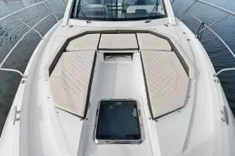 Thumbnail von Cruisers Yachts 46 Cantius POSITIVE VIBES
