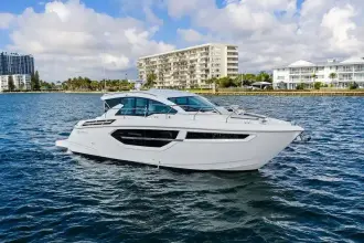 Thumbnail von Cruisers Yachts 42 Cantius SARGAM