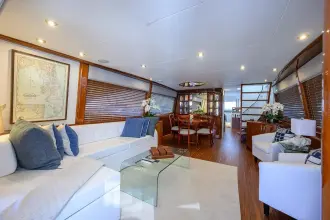 Thumbnail von Lazzara Yachts 68 Fly Time Off V