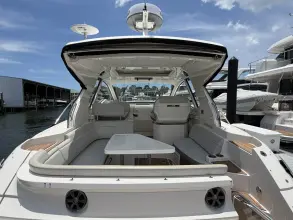 Thumbnail von Sea Ray 350 Sundancer