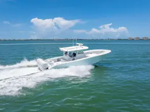 Thumbnail von Yellowfin 39 Offshore
